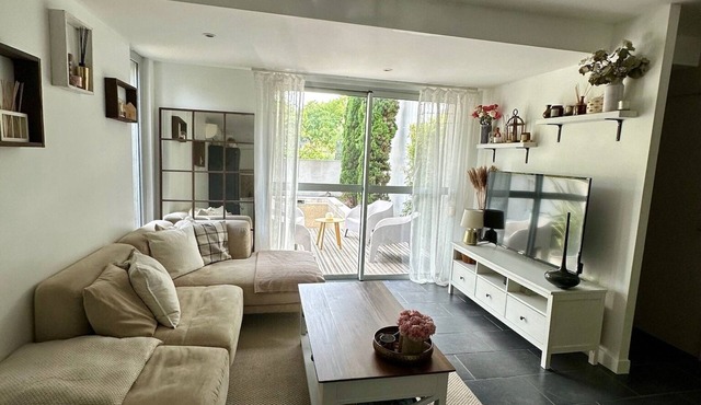 House with pool/garden near pic-saint-loup