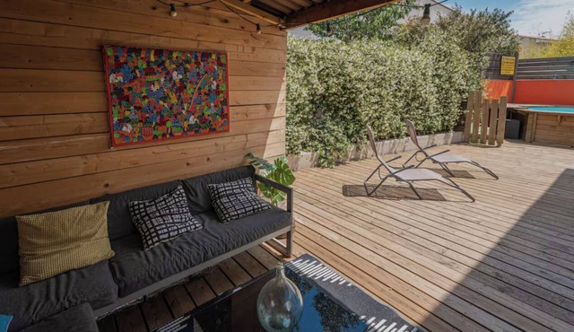 House with pool near Montpellier Plage July 12-August 2