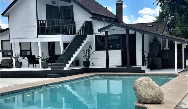 House with pool. NOT a Party House.