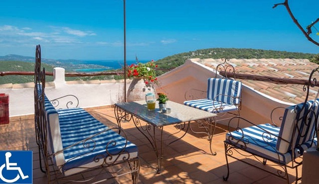 HOUSE WITH POOL panoramic sea views Santa Giulia & Palombaggia PORTO VECCHIO