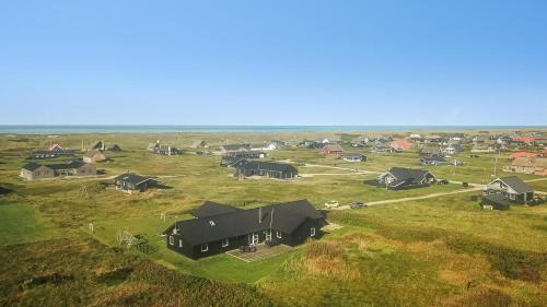 House With Pool, Spa, And Sauna By The Sea - Sj220