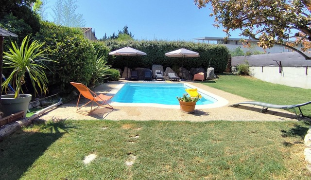 House with pool, summer kitchen, shaded terrace, large garden