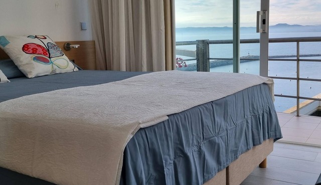 House with private pool and sea views, 200 m from L’Estartit harbourHouse 5 adults sea views