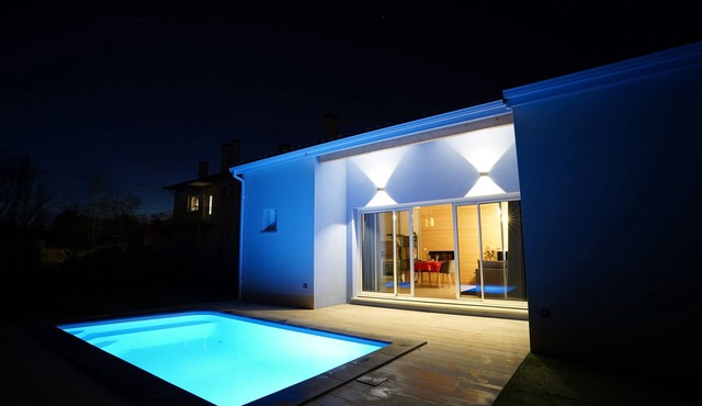 House with private heated pool and exclusive jacuzzi 10 min from Toulouse