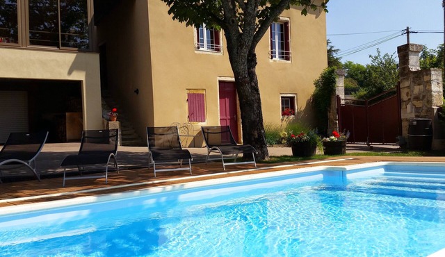 House with private pool in South Burgundy - between Chalon/Saône and Cluny
