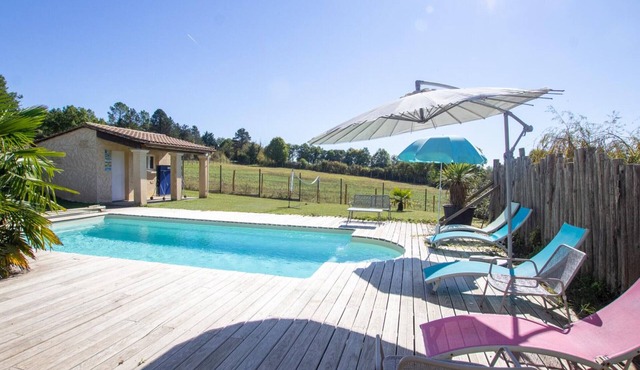 House with private pool, pets welcome - 6 guests