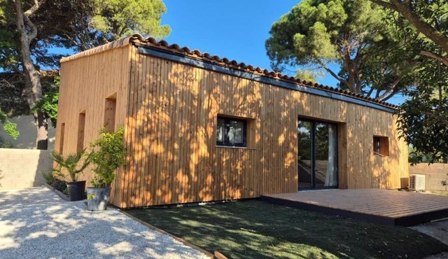 House with private pool