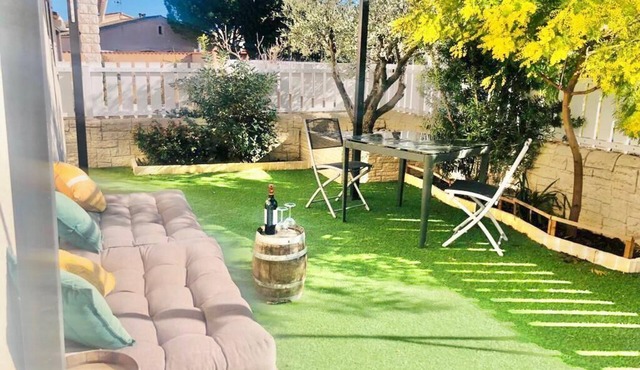 House with quiet garden - 15 min from the beaches of Marseillan and Cap d'Agde