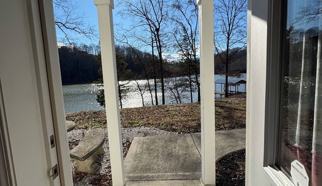 House with rental basement with private entrance in Harriman, Tennessee