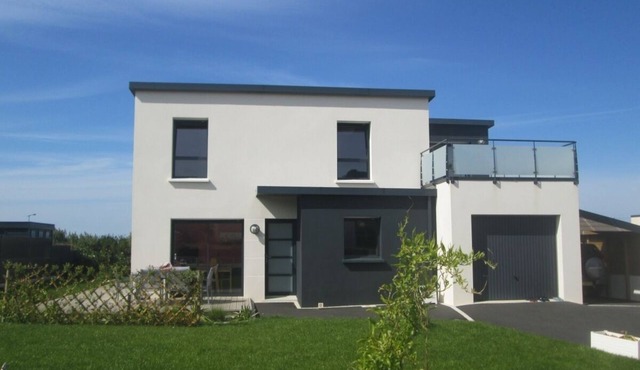 House with sea view- Beach and marina on foot