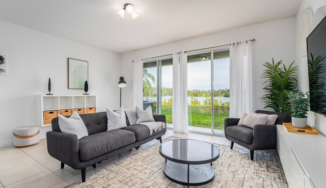 House with stunning lake views