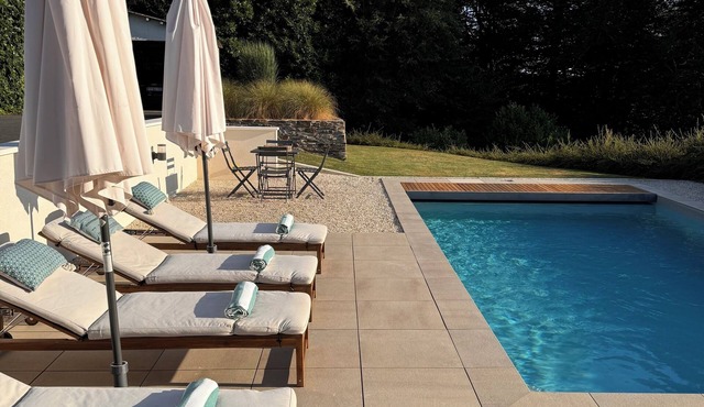 House with swimming pool in Jumilhac-le-Grand