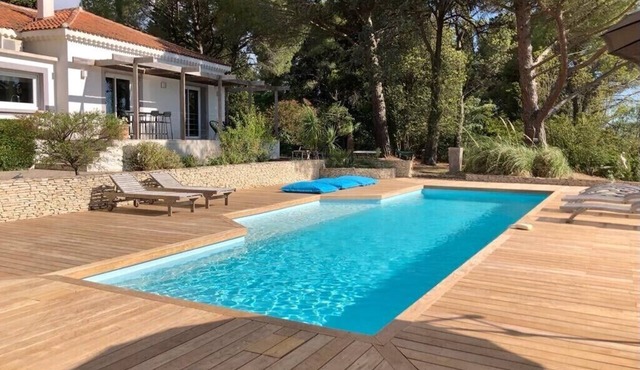 HOUSE WITH SWIMMING POOL NEAR GOLF, TENNIS AND HIPPICAL CENTER