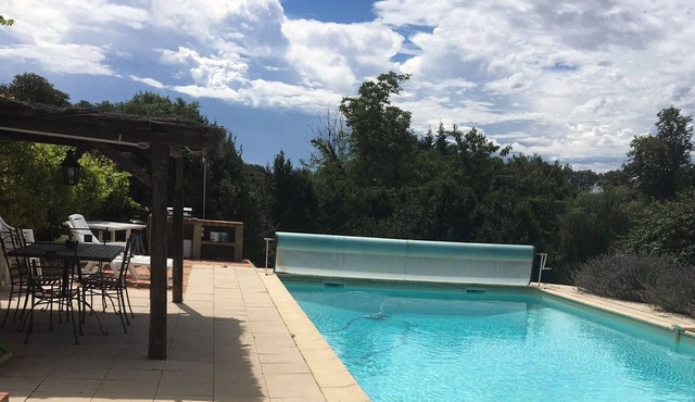 House with swimming pool