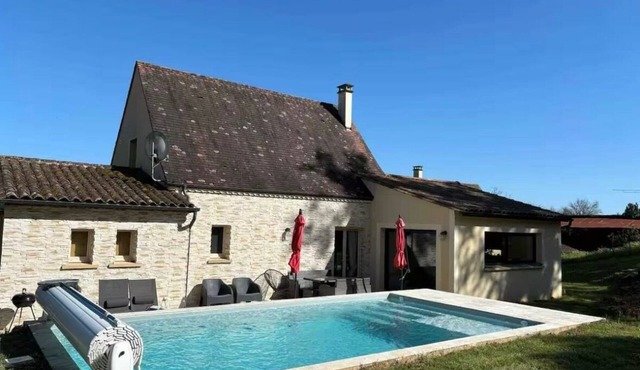 House with swimming pool, near Sarlat