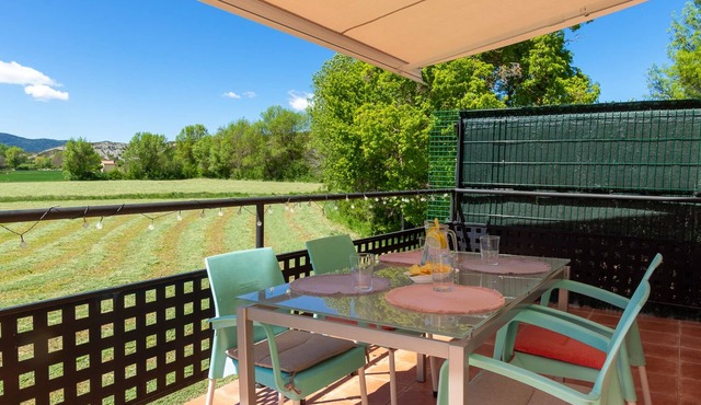 House with terrace in the Pyrenees. Pet friendly