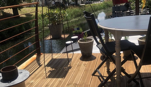 houseboat my thought, cabin 01