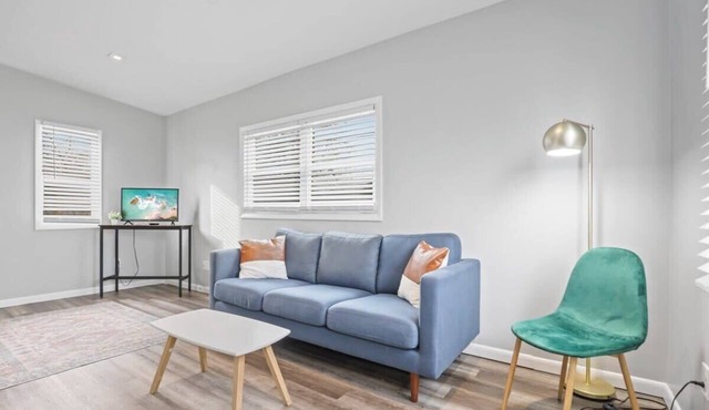 Housepitality - The Restful Studio - Cozy