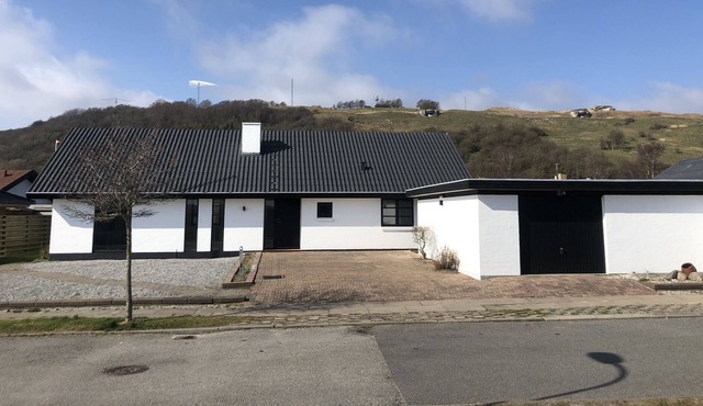 Housing by the sea 146 m2 tel. 22535532