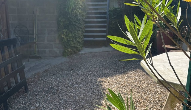 Housing, with Gardener