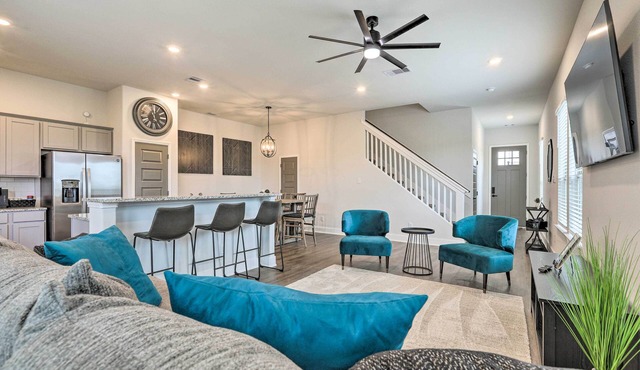 Houston Escape w/Patio < 13 Mi to Downtown!