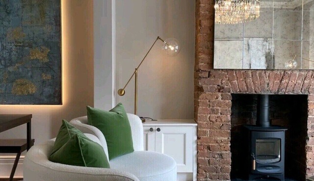 Hove 7 Bed Townhouse + Outdoor BBQ