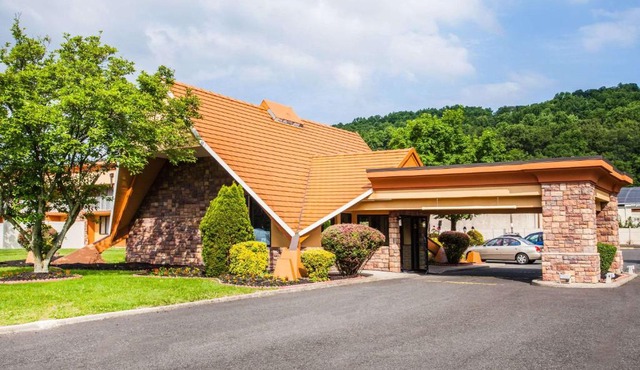 Howard Johnson by Wyndham North Plainfield