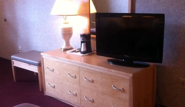 Howard Johnson by Wyndham Niagara Falls