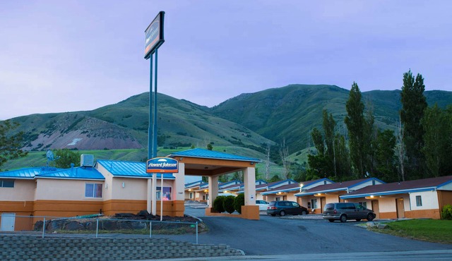 Howard Johnson by Wyndham Brigham City