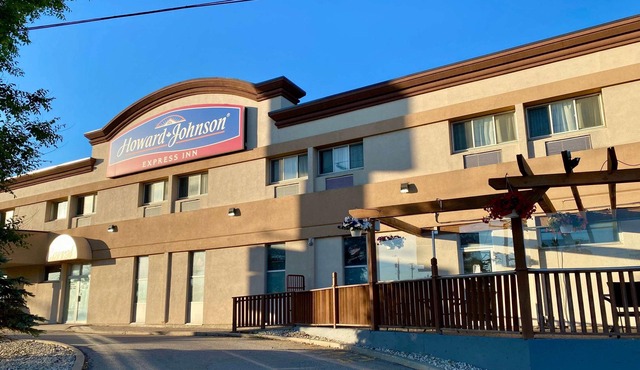 Howard Johnson by Wyndham Winnipeg West