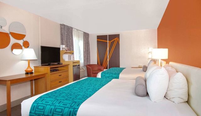 Howard Johnson by Wyndham Salem