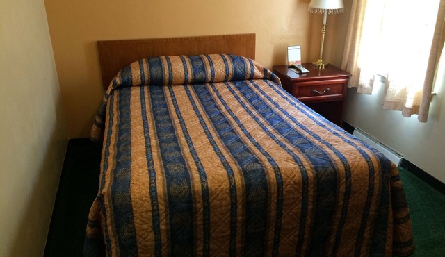Howard's Motel