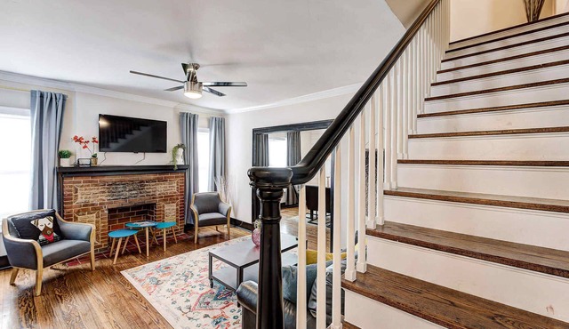 Howes Capitol I - Sleek & stylish, walk to OU Med