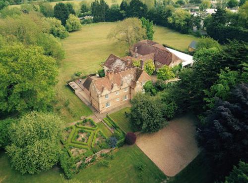 Howfield Manor Hotel