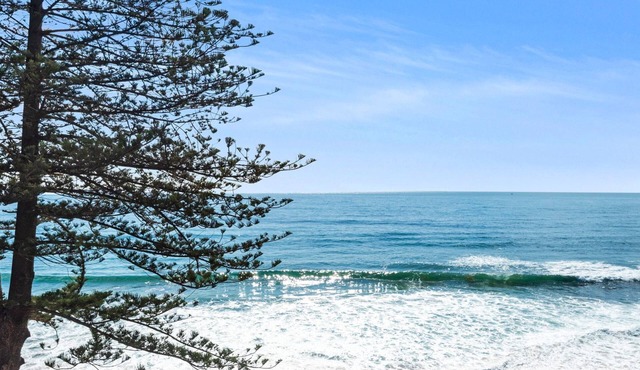 Howth - The Black House by TCC