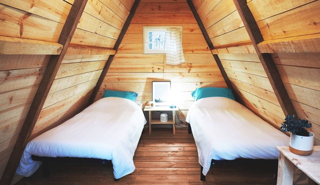 Hoya Surf Camp Activities+Hutte