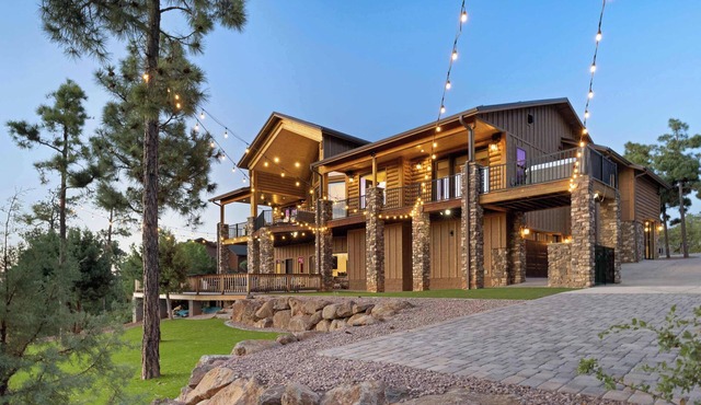 HOZHO Estate at the Lodge Stunning Views & Hot Tub