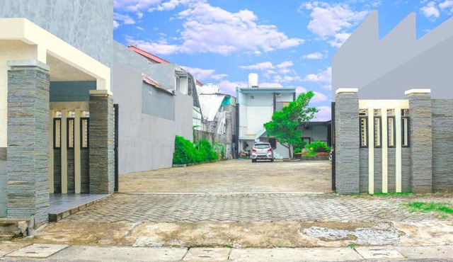 HP Residence Mitra RedDoorz near Alun Alun Kediri