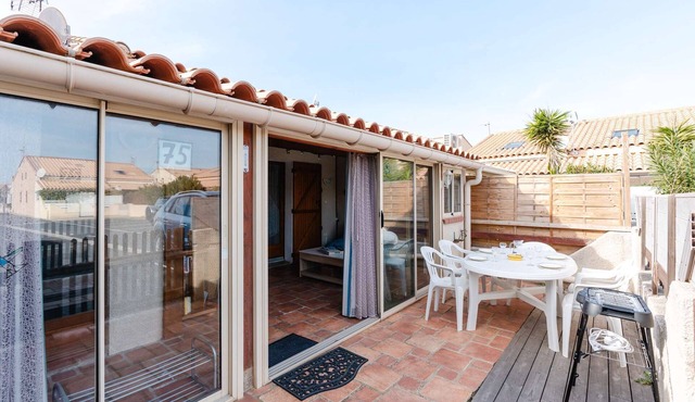 HPG75 Air-conditioned T2 mezzanine house near the lagoon