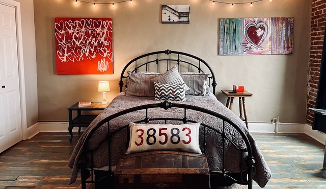 HRH Downtown NY Style Loft, #tnstateparks #waterfalls =
