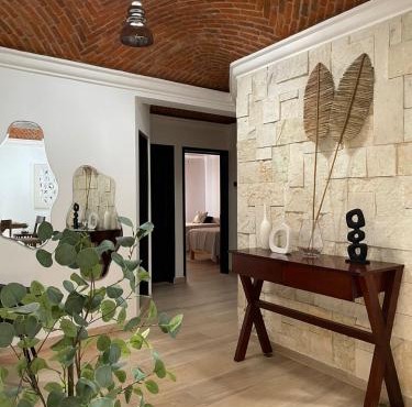 hRuiz Lodgments
