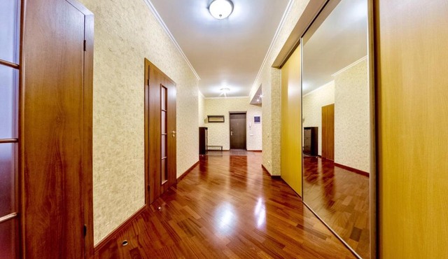 hth24 apartments on Nevskiy prospekt 168