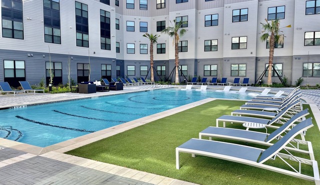 HTX Lovely 1 Bedroom Condo with Pool