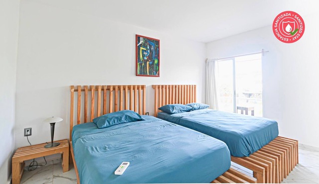 Huaca's Room in hotel for 4 pax | 5 min to the beach