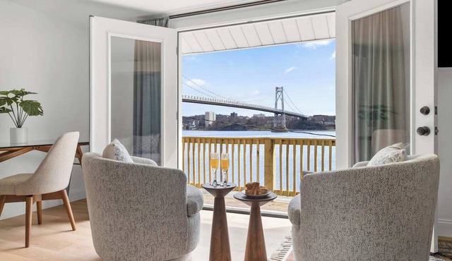 Hudson Escape W/Hot Tub + Bridge View