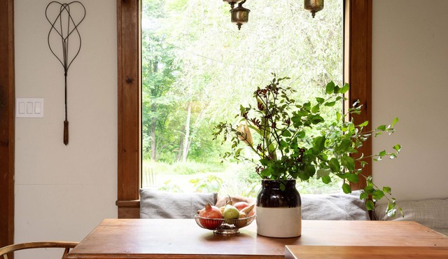 Hudson Pond · Garden Queen Suite · GF Breakfast
