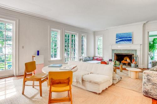 Hudson Valley Estate on 4 Acres with Private Pool!