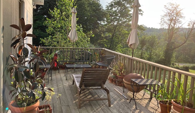 Hudson Valley: Spacious and Kid Friendly Retreat Near Everything!