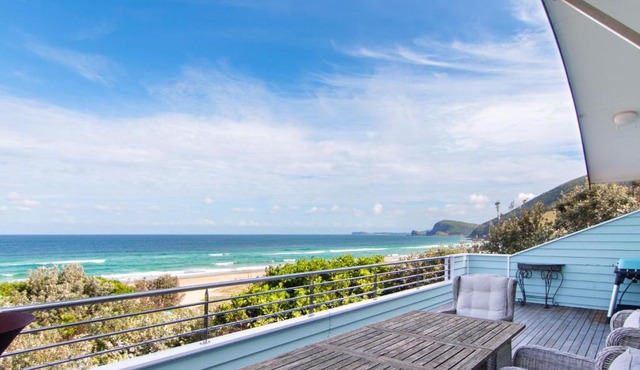 Hueys Lookout Beachfront