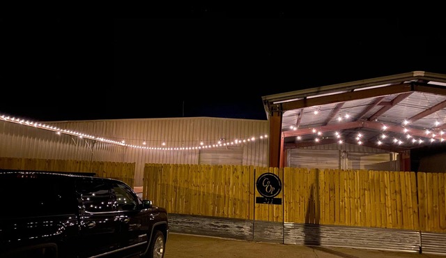 HUGE 11 BD 6 BA CABIN! BAR AND GOLF SIMULATOR INSIDE, OUTDOOR KITCHEN/PROJECTOR